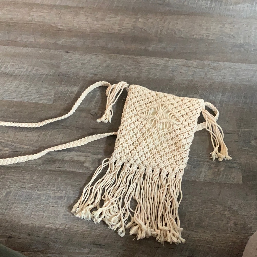 Crochet crossbody